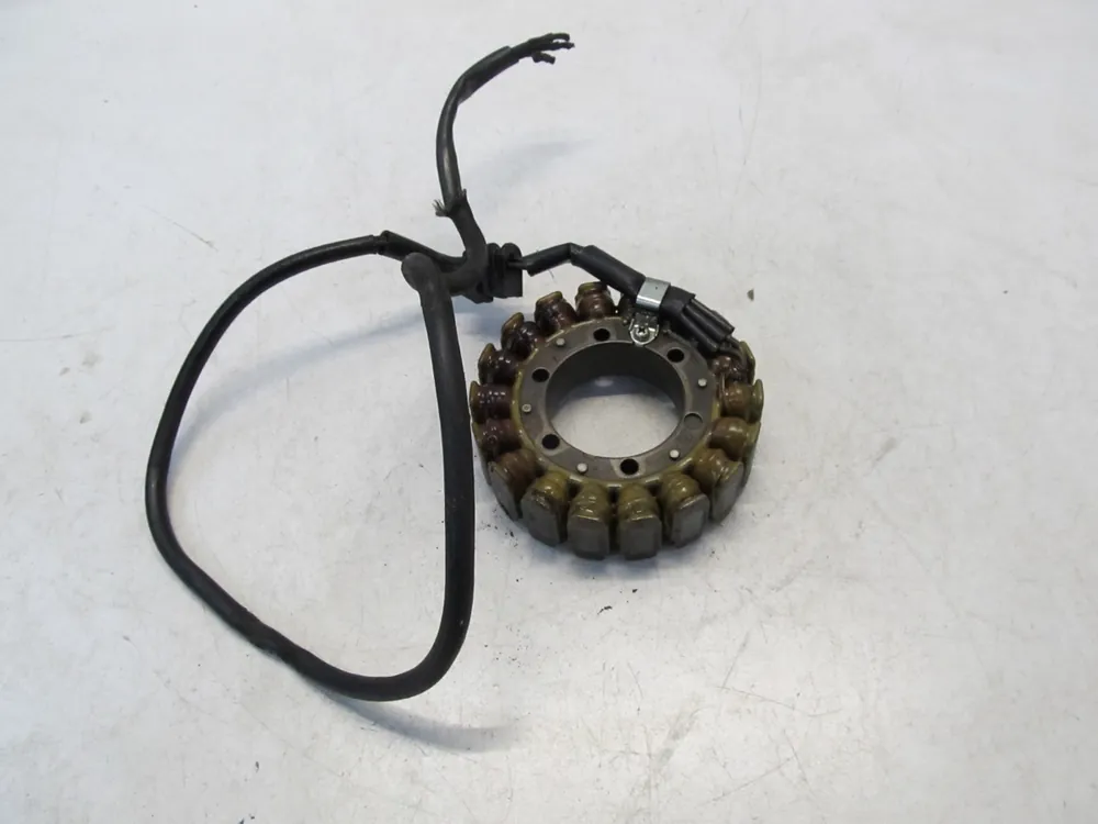 Lage Kosten Dynamostator Honda VF 750 S (RC07)