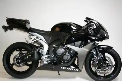 Nieuwe Collectie R&G - CRASH PROTECTOR AERO WHITE - Protectors - Compatibel met Honda CBR600RR 07/08